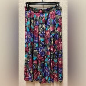 Vintage Koret Petites Pleated Floral Skirt Sz Small. Fall